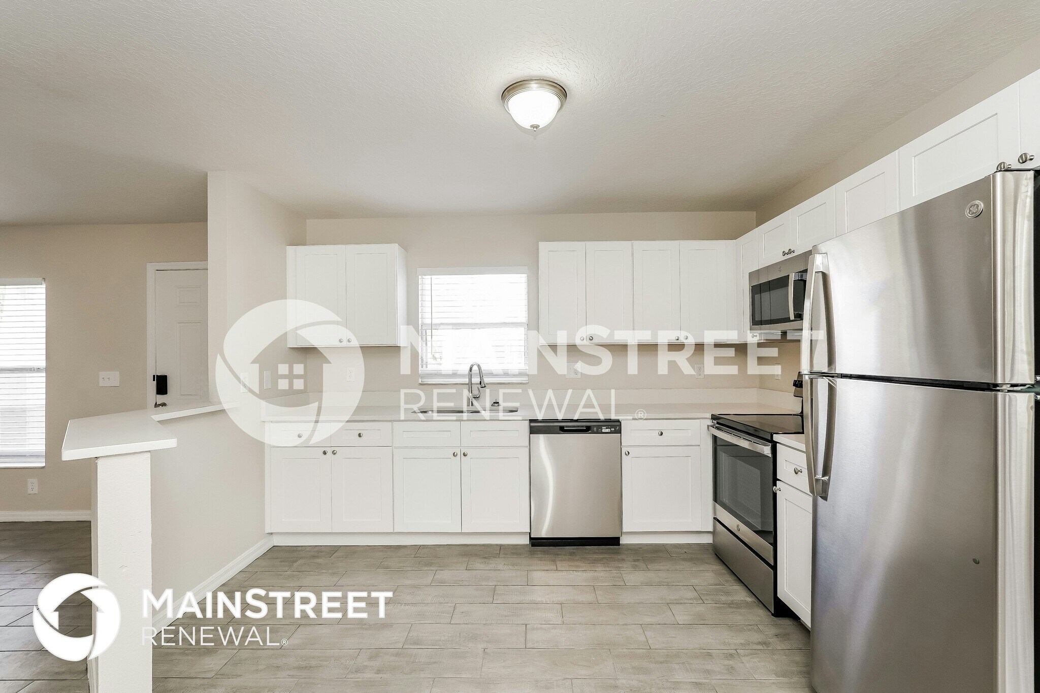 Building Photo - 2427 18th St S