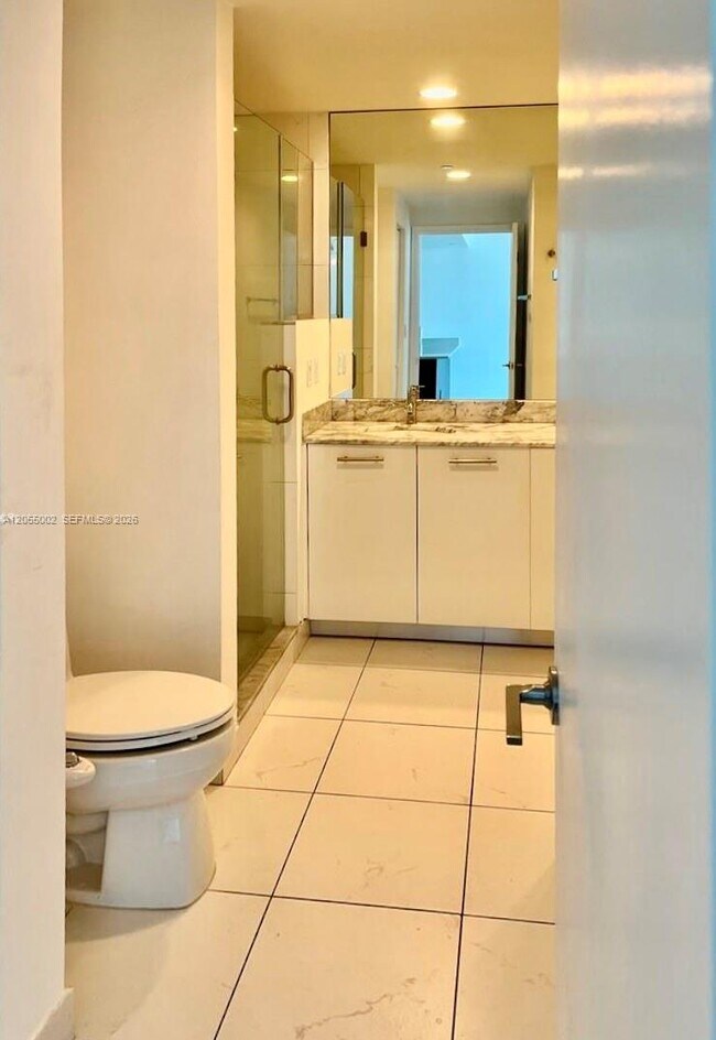 Building Photo - 500 Brickell Ave