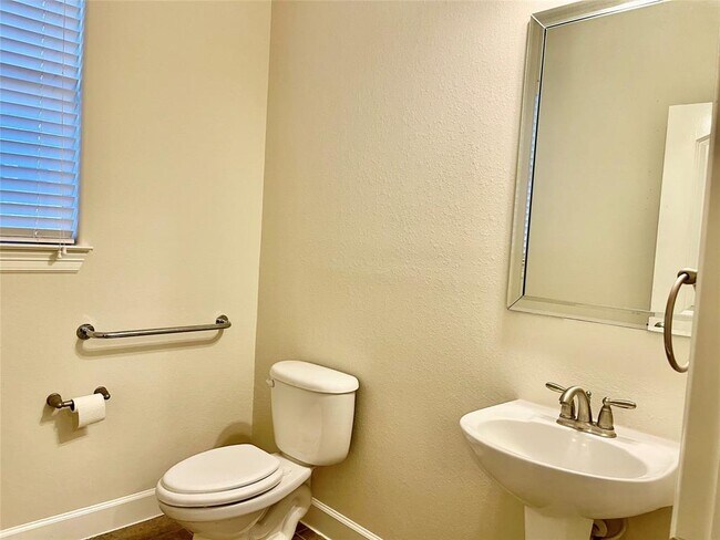 Building Photo - 811 Admiral Bay Ln