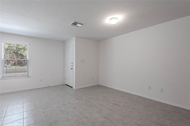 Building Photo - 26688 Pools Creek Dr