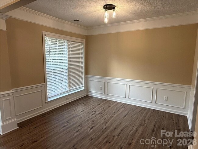 Building Photo - 7501 Lady Bank Dr