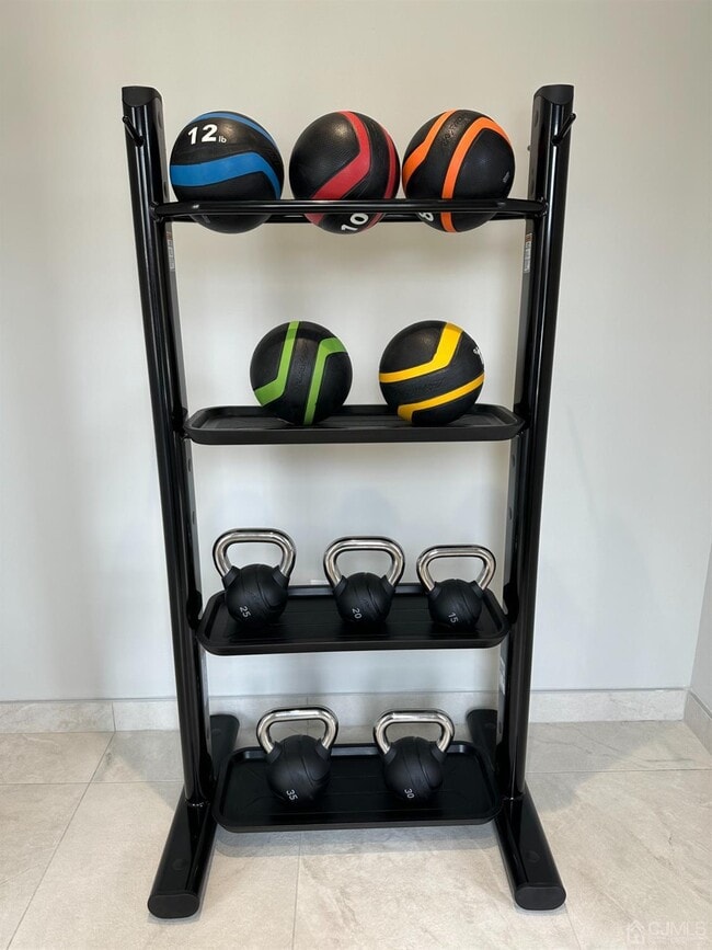 Building Photo - 58 Depot Wy