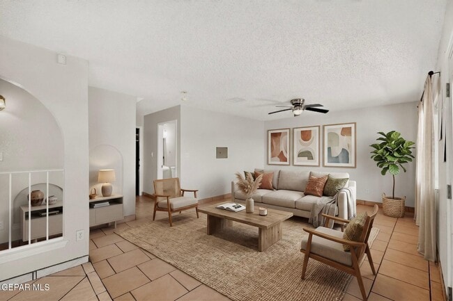 Building Photo - 14224 Desert Ash Dr