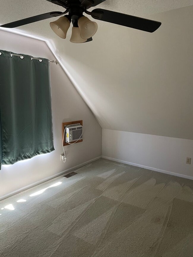 Building Photo - 3 bedroom Bathroom House in River Run Planation