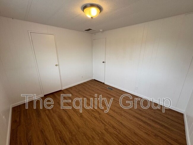 Building Photo - 26521 Rd 100