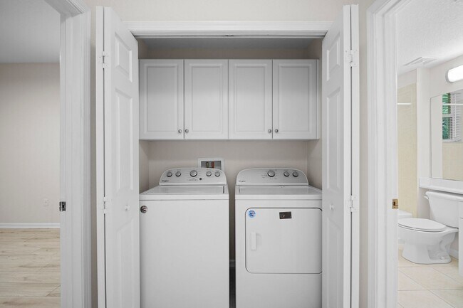 Building Photo - ANNUAL RENTAL - 3 Bedroom, 2 Bath w/ Garag...