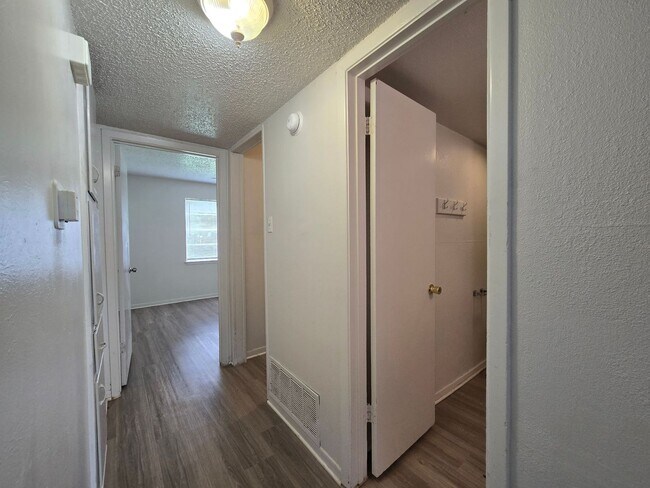 Building Photo - NEW VINYL FLOORING - AVAILABLE NOW!