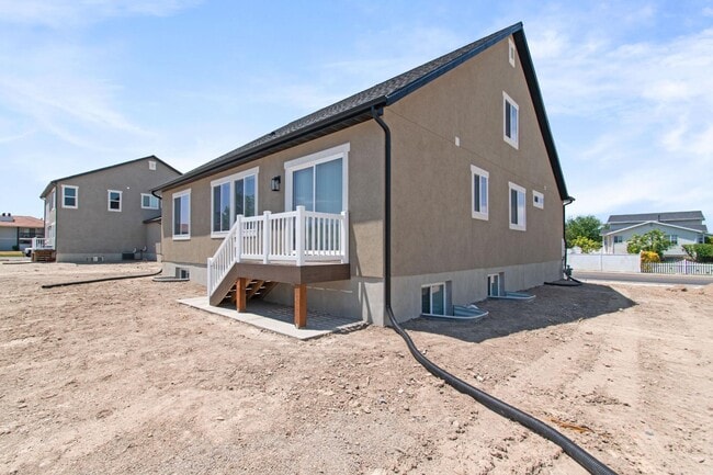 Building Photo - 3779 S 1950 W