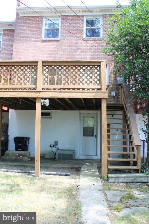 Building Photo - 1120 Linkside Dr