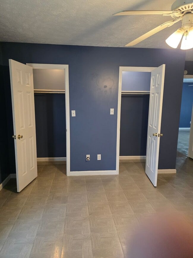 Building Photo - 103 Stanford Cir