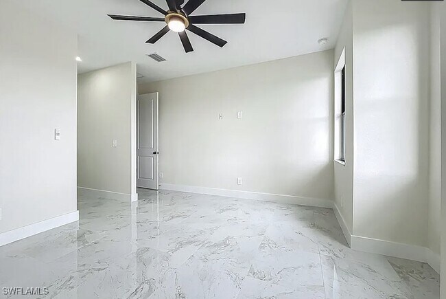 Building Photo - 314 Poplar St