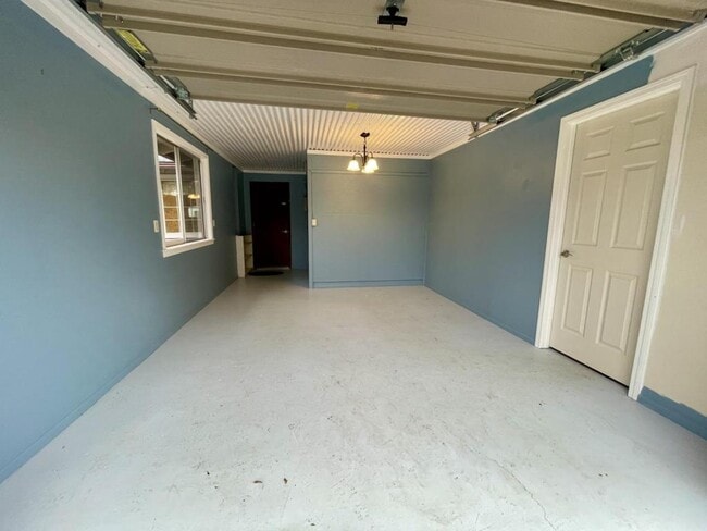 Building Photo - 277 E First Ave