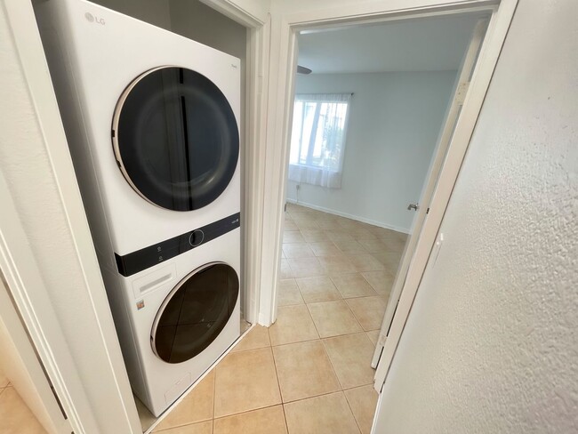 Building Photo - Charming 1-Bedroom/1-Bath - Mililani Mauka - $2250.00