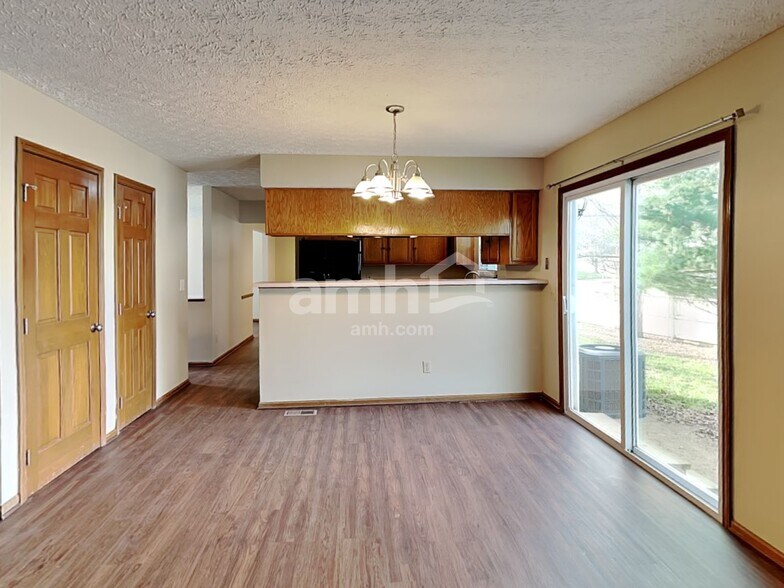Building Photo - 350 Timber Ridge Dr
