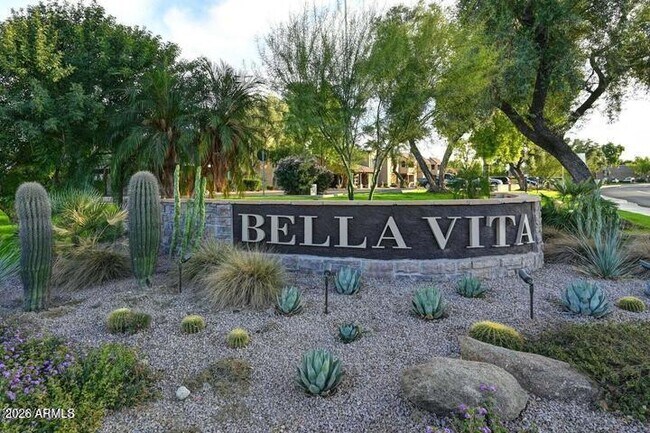 Building Photo - 5995 N 78th St