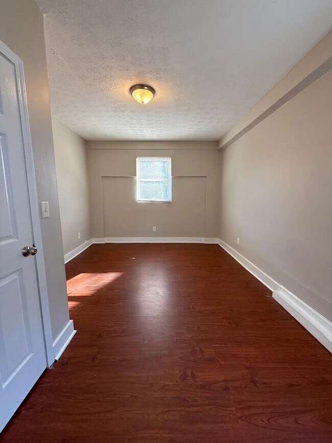 Building Photo - Spacious 4 Bed, 2 Bath Home - Get 50% Off Your First Month! Limited Time – Ends February!