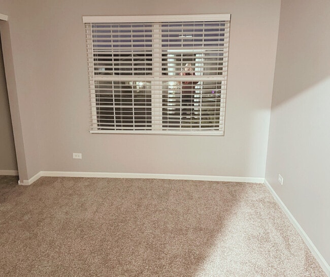Building Photo - 1137 Amber Dr