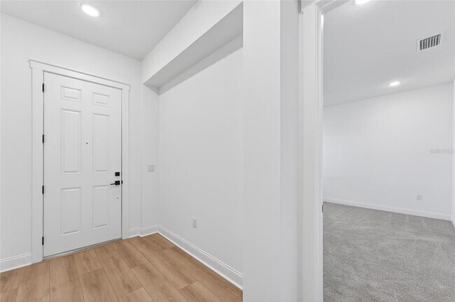Building Photo - 15174 Field Daisy Dr