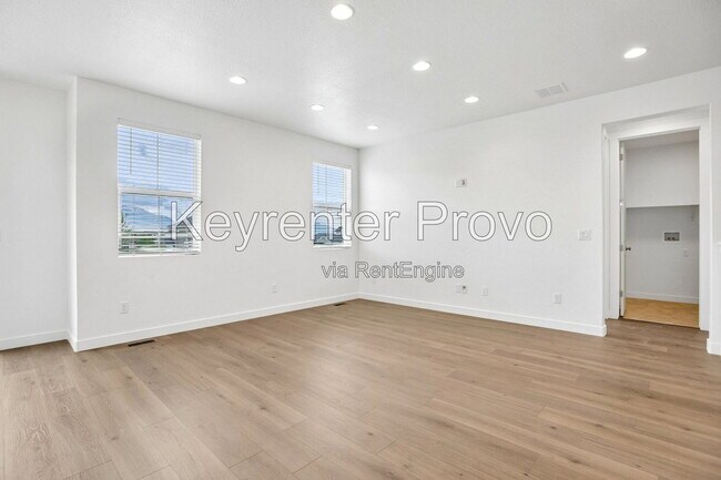 Building Photo - 2568 N 3670 W