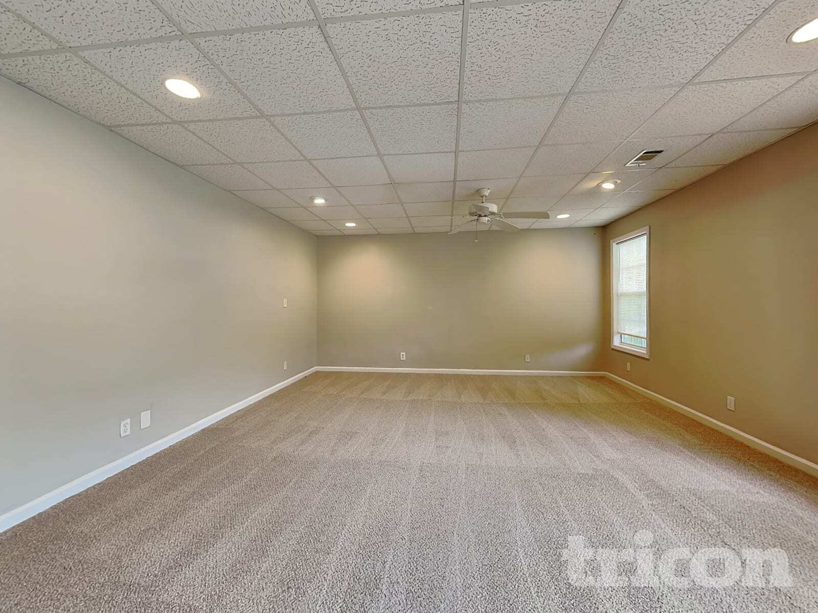 Building Photo - 1685 Nottingham Way
