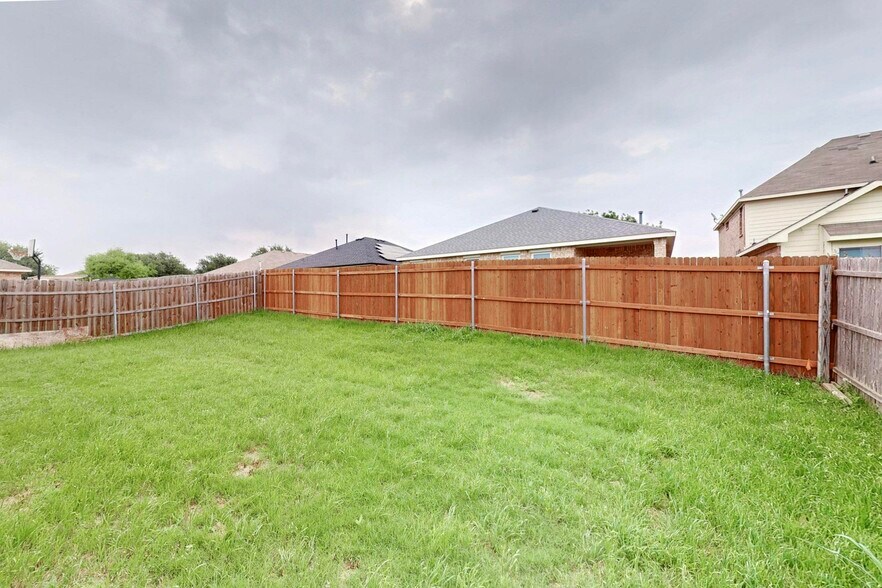 Building Photo - 9533 Willow Branch Way