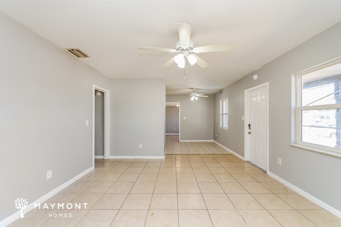 Building Photo - 5608 32nd Ave N