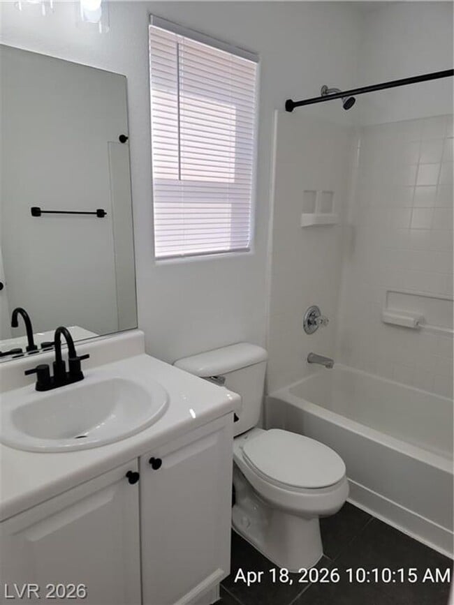 Building Photo - FANTASTIC SOUTHWEST TOWNHOME IN A GATED COMMUNITY!