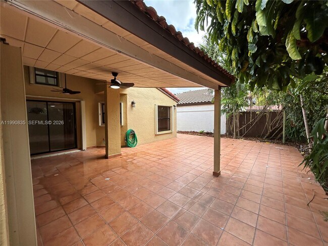 Building Photo - 8910 SW 4th Ln