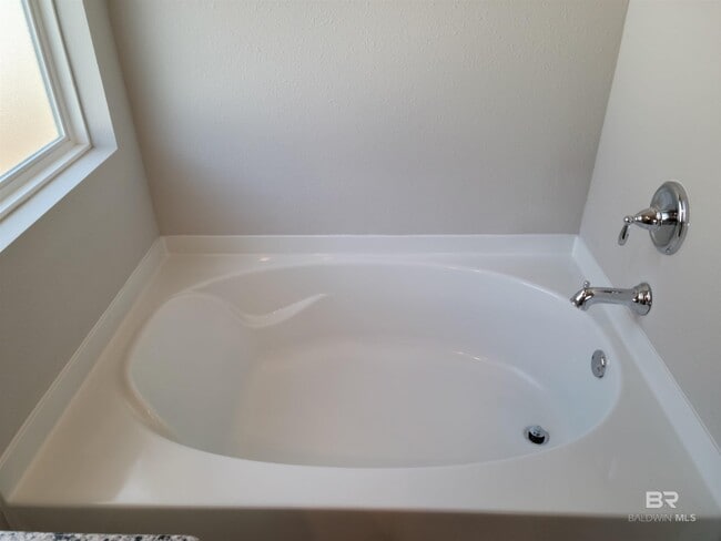 Building Photo - 23144 Shadowridge Dr