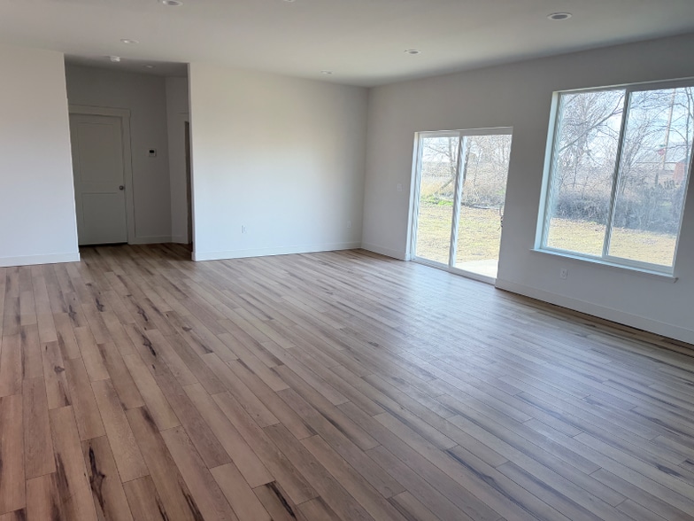 Building Photo - 14812 2nd St NE