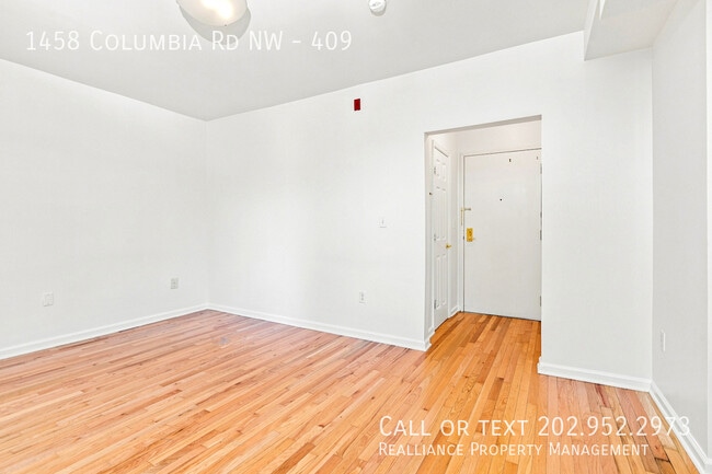 Building Photo - 1458 Columbia Rd NW