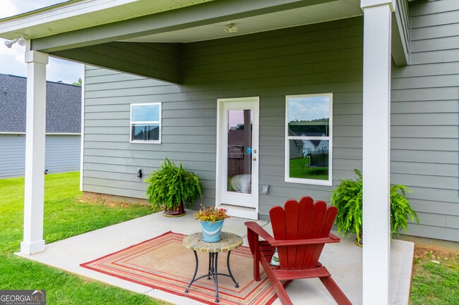 Building Photo - 132 Springwood Dr