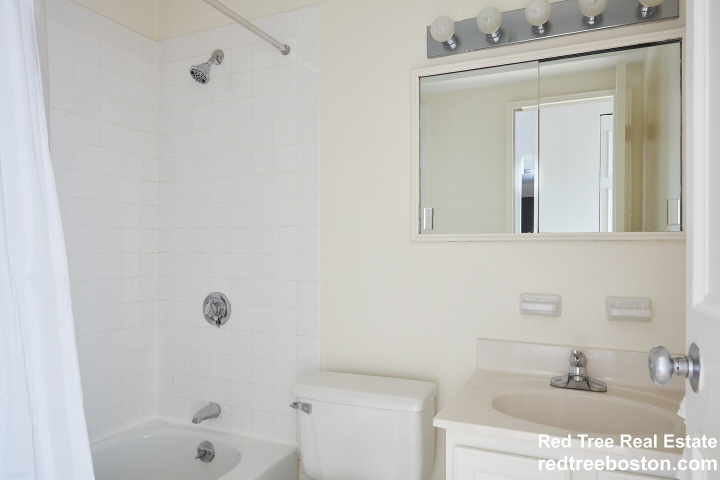 Building Photo - 185 Freeman St