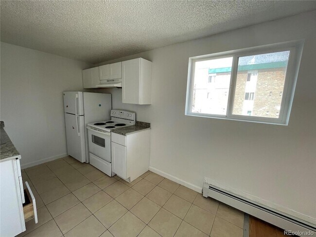 Building Photo - 1622 Alton St