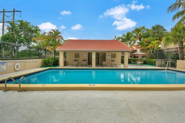 Building Photo - 6236 SW 136th Ct