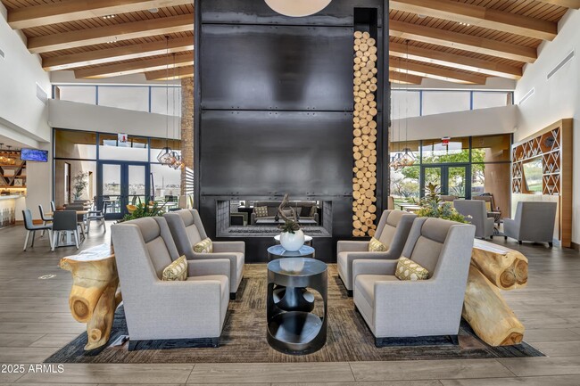 Building Photo - 5854 S Del Rancho