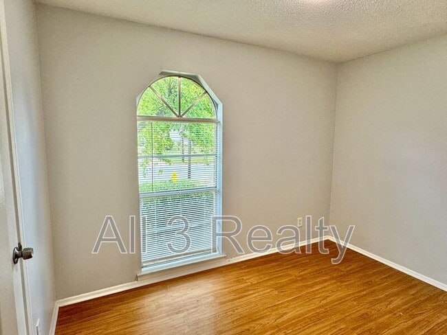 Building Photo - 4446 Wimbledon Rd
