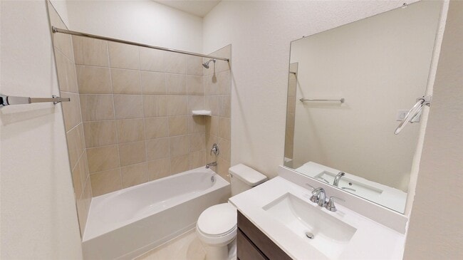 Building Photo - 4809 Sun Fls Dr