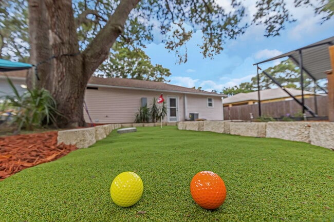 Building Photo - 6501 64th Ave N