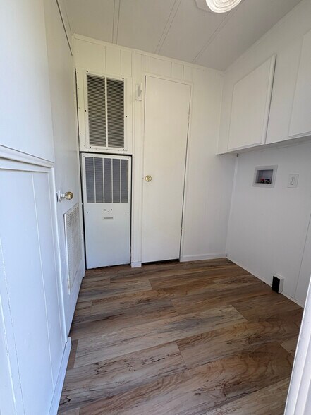 Building Photo - 200 Jenkins Rd