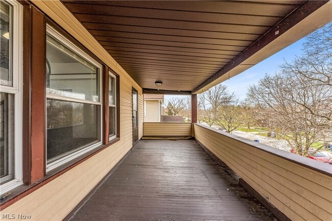 Building Photo - 2225 Oak Park Ave