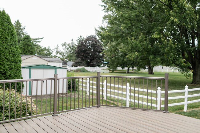 Building Photo - 1745 State St