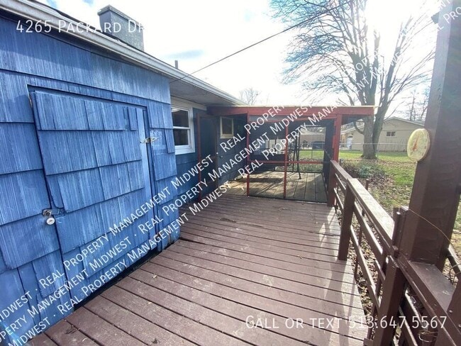 Building Photo - 4265 Packard Dr