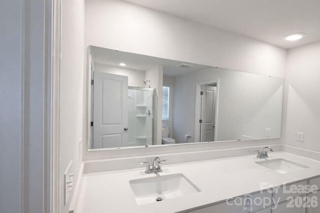 Building Photo - 193 Brentwood Dr