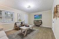 Building Photo - 400 William Hilton Pkwy