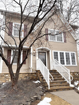 Entry door - 38 Roseland Ave