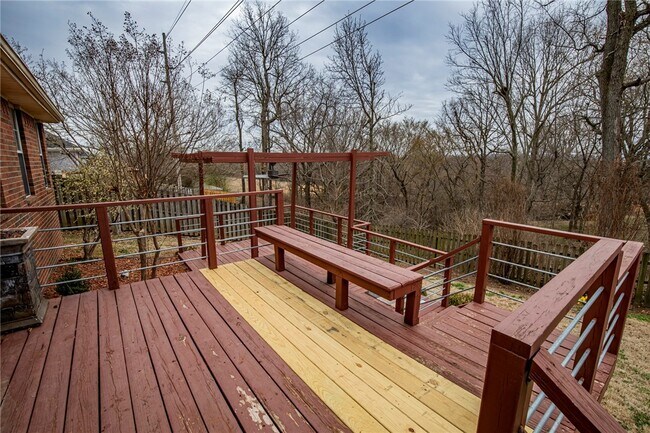 Building Photo - 2803 Foxwood Dr