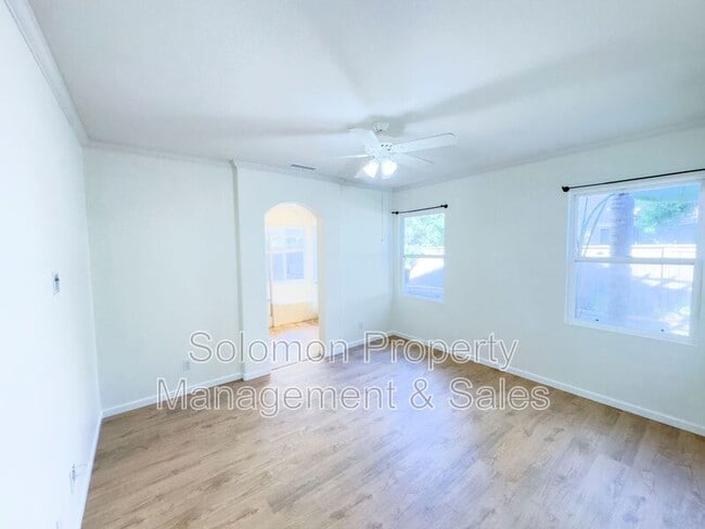 Building Photo - 6076 Paseo Carreta