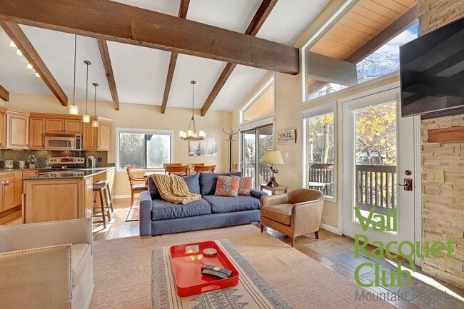 Building Photo - Available March-December ONLY - 2BR + Loft, 2BA with Health Club Membership