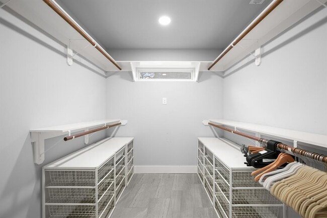 Building Photo - 3307 Garden Villa Ln